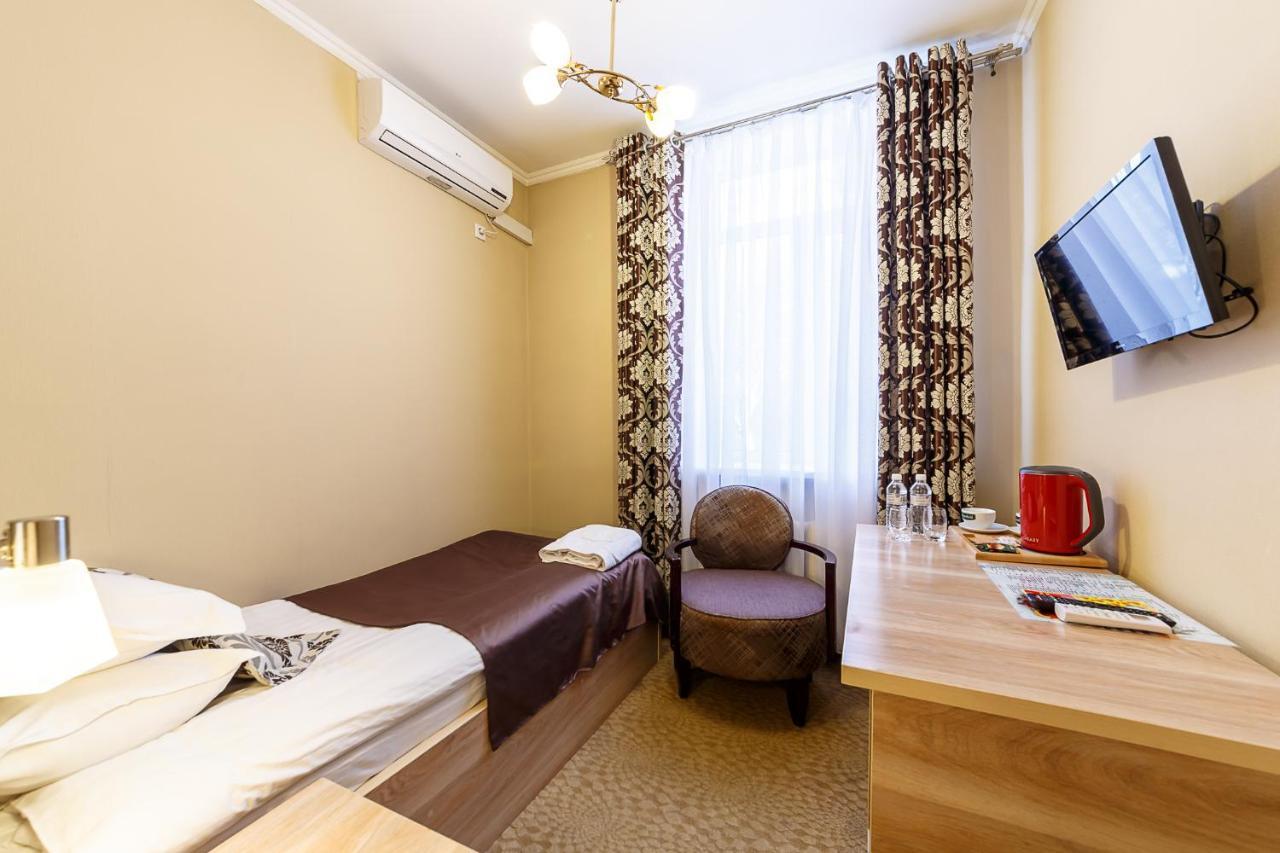 Renion Zyliha Hotel Almaty Bagian luar foto