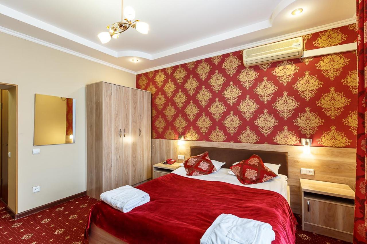 Renion Zyliha Hotel Almaty Bagian luar foto